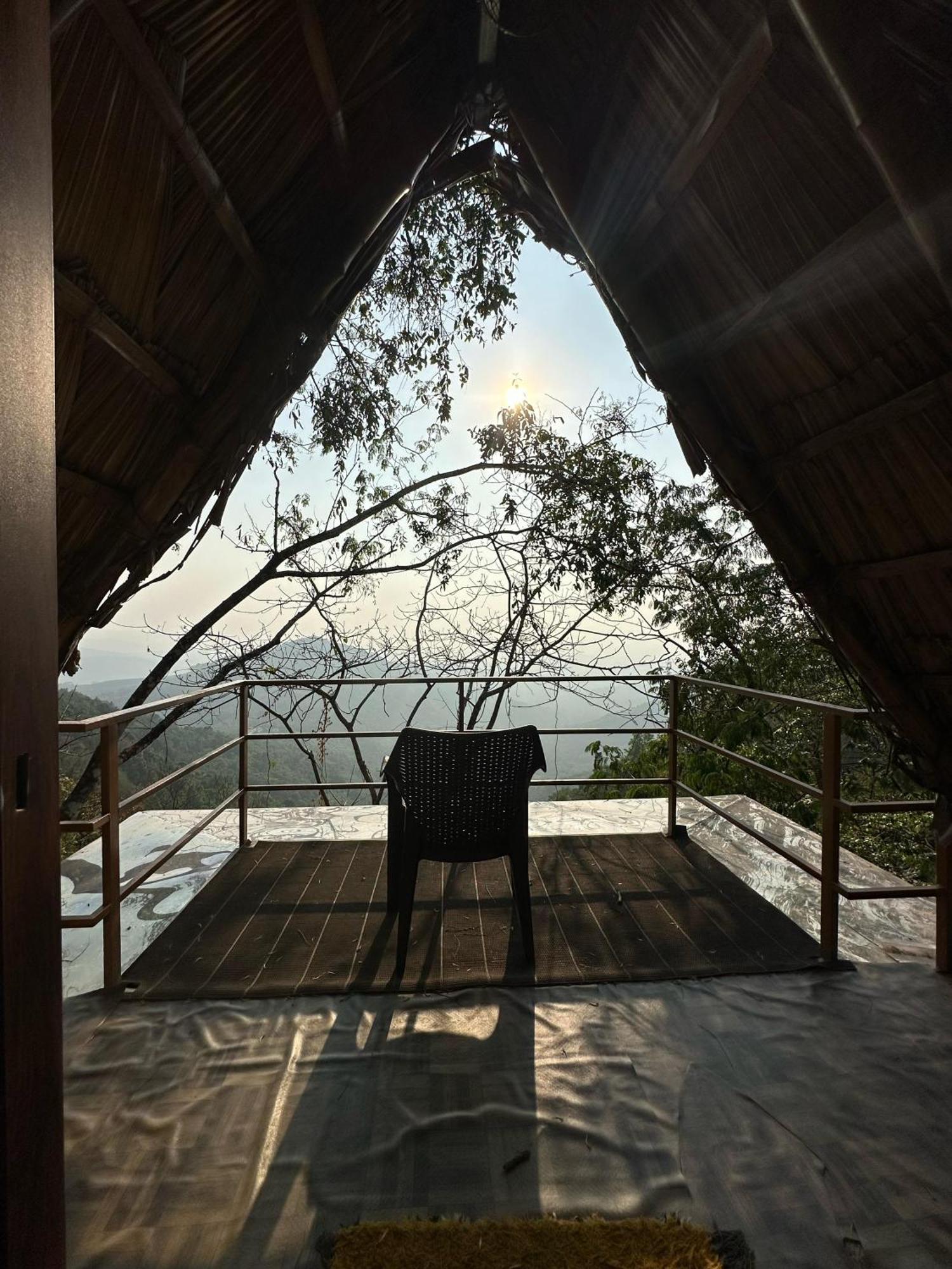 Sunset Valley Kerala Pool Resort - Serene Natural Forest Cottage Stay In Idukki With Sunrise & Sunset Panoramas, Natural Streams & Tranquil Summer Evenings Pirmed Екстер'єр фото