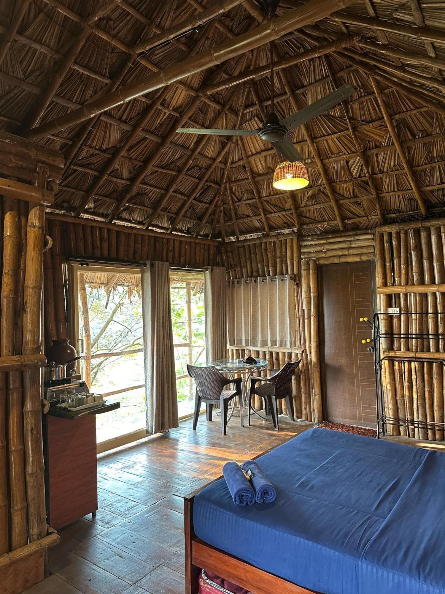 Sunset Valley Kerala Pool Resort - Serene Natural Forest Cottage Stay In Idukki With Sunrise & Sunset Panoramas, Natural Streams & Tranquil Summer Evenings Pirmed Екстер'єр фото