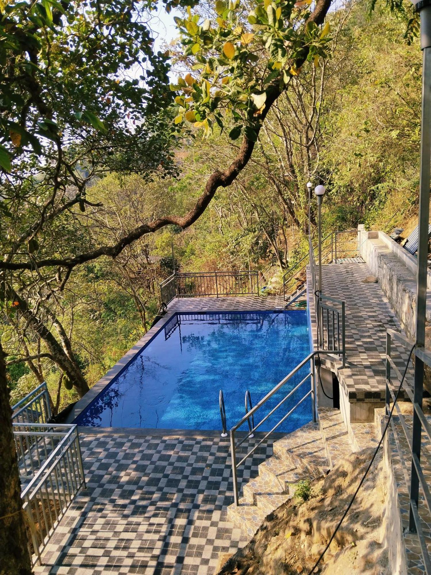 Sunset Valley Kerala Pool Resort - Serene Natural Forest Cottage Stay In Idukki With Sunrise & Sunset Panoramas, Natural Streams & Tranquil Summer Evenings Pirmed Екстер'єр фото