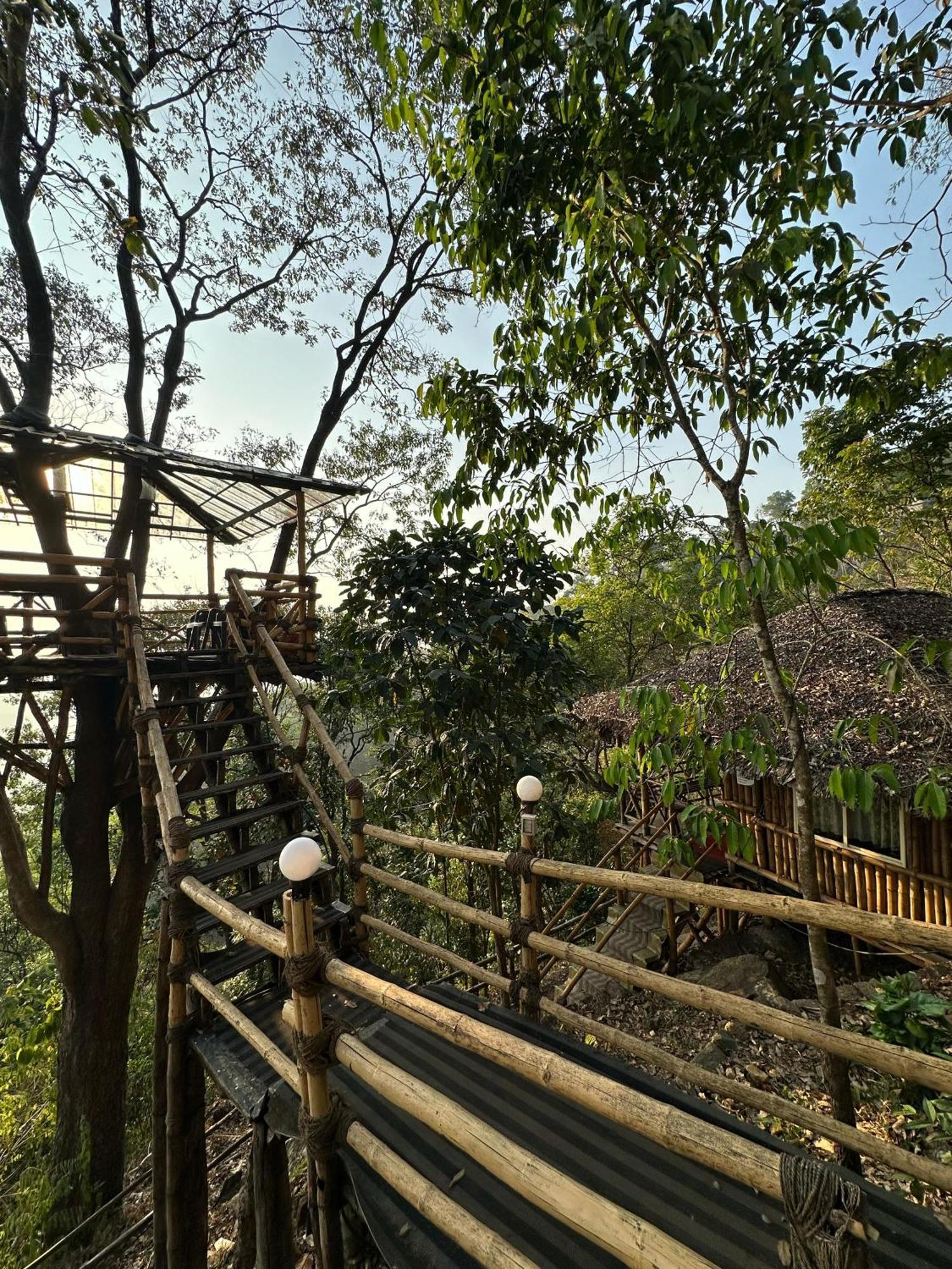 Sunset Valley Kerala Pool Resort - Serene Natural Forest Cottage Stay In Idukki With Sunrise & Sunset Panoramas, Natural Streams & Tranquil Summer Evenings Pirmed Екстер'єр фото
