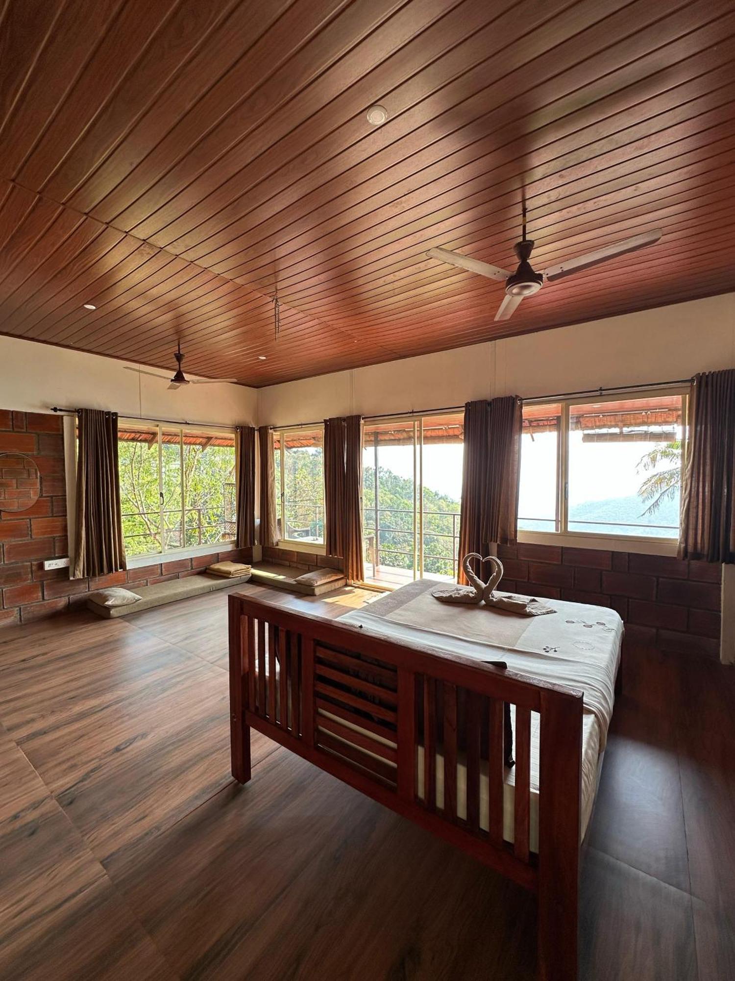 Sunset Valley Kerala Pool Resort - Serene Natural Forest Cottage Stay In Idukki With Sunrise & Sunset Panoramas, Natural Streams & Tranquil Summer Evenings Pirmed Екстер'єр фото